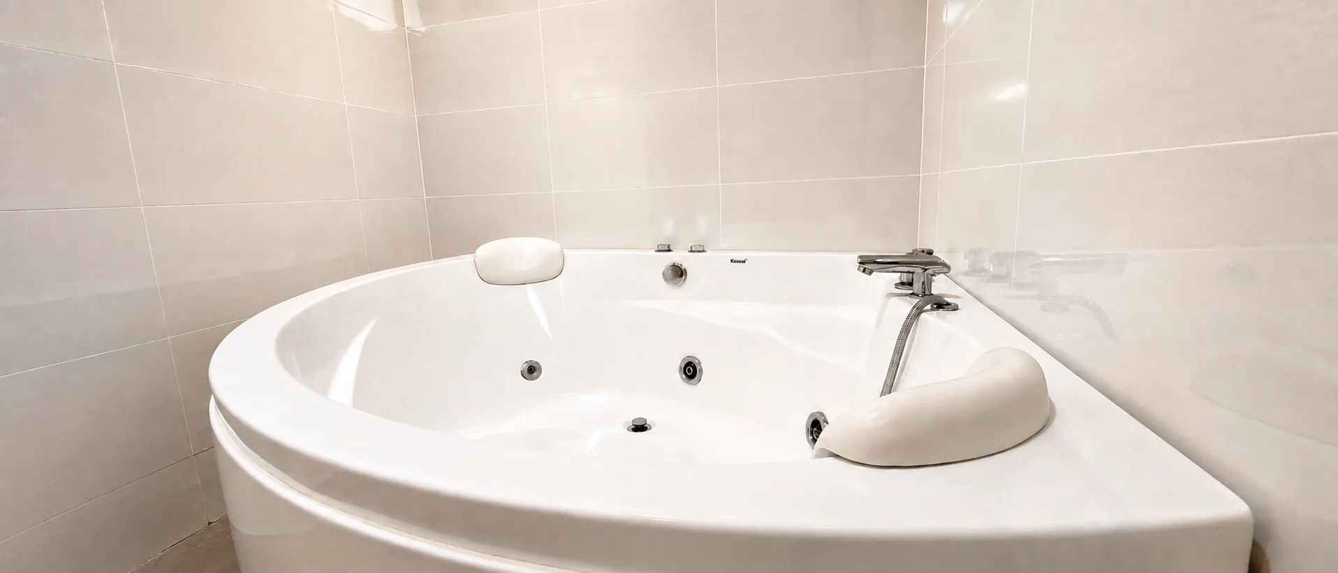 Corner bathtub in the master en-suite at After Party Villas, Suksabai Villa, South Pattaya